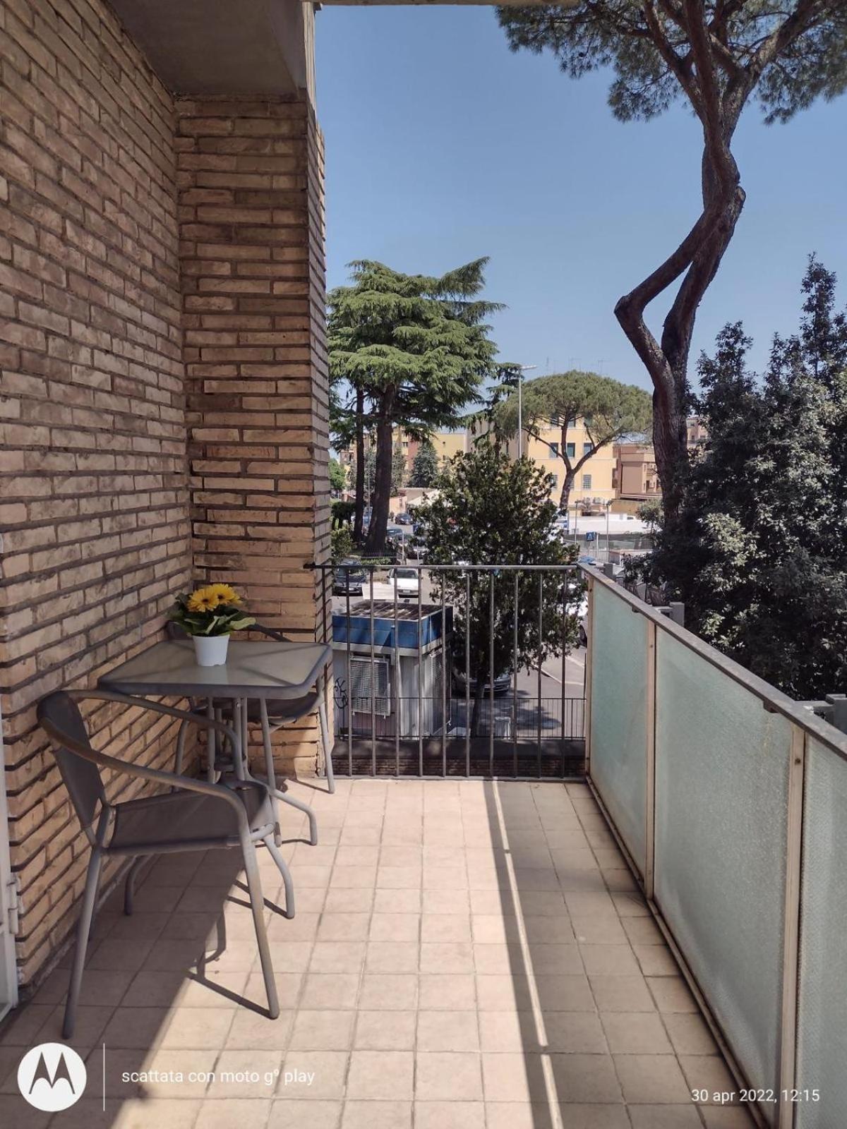 La Dolce Vita Bedrooms Near The Subway Roma Exterior foto